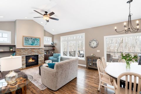 Tiny photo for 510 Crystal Dr, Duluth, MN 55811 (MLS # 6124911)