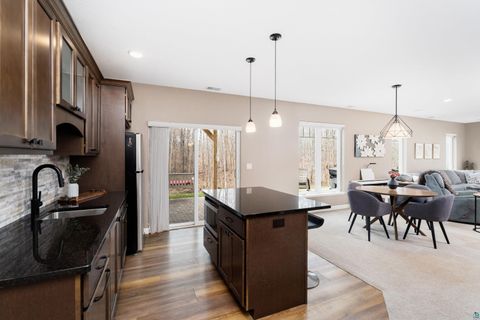 Tiny photo for 510 Crystal Dr, Duluth, MN 55811 (MLS # 6124911)