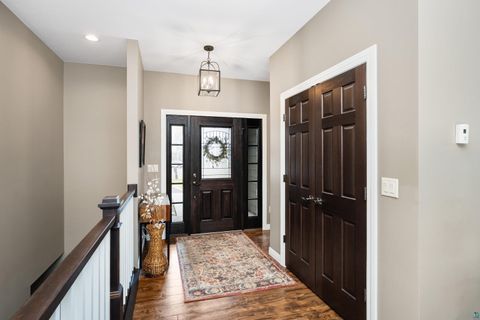 Tiny photo for 510 Crystal Dr, Duluth, MN 55811 (MLS # 6124911)