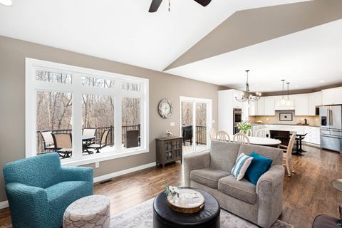 Tiny photo for 510 Crystal Dr, Duluth, MN 55811 (MLS # 6124911)