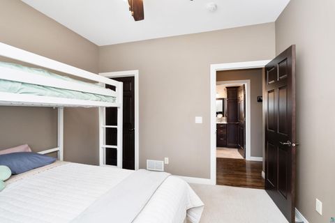 Tiny photo for 510 Crystal Dr, Duluth, MN 55811 (MLS # 6124911)
