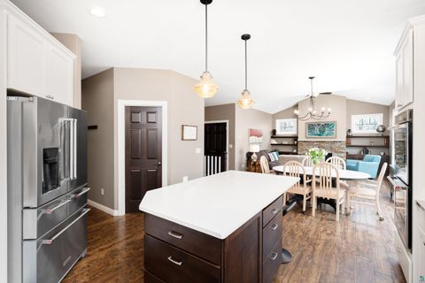 Tiny photo for 510 Crystal Dr, Duluth, MN 55811 (MLS # 6124911)