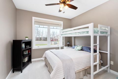 Tiny photo for 510 Crystal Dr, Duluth, MN 55811 (MLS # 6124911)