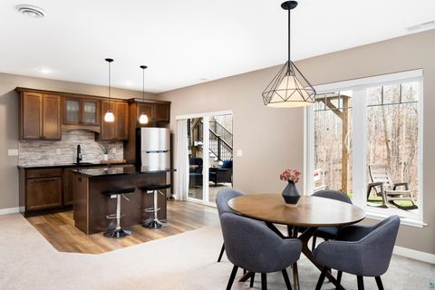 Tiny photo for 510 Crystal Dr, Duluth, MN 55811 (MLS # 6124911)