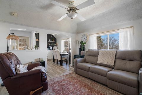 Tiny photo for 326 N 19th Ave W, Duluth, MN 55806 (MLS # 6124028)