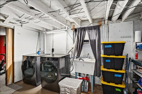 Tiny photo for 4714 W 8th St, Duluth, MN 55807 (MLS # 6126349)