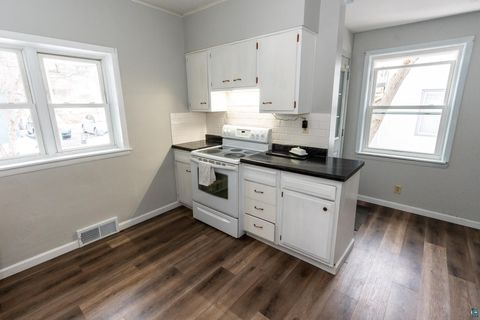 Tiny photo for 2909 Exeter St, Duluth, MN 55806 (MLS # 6123960)
