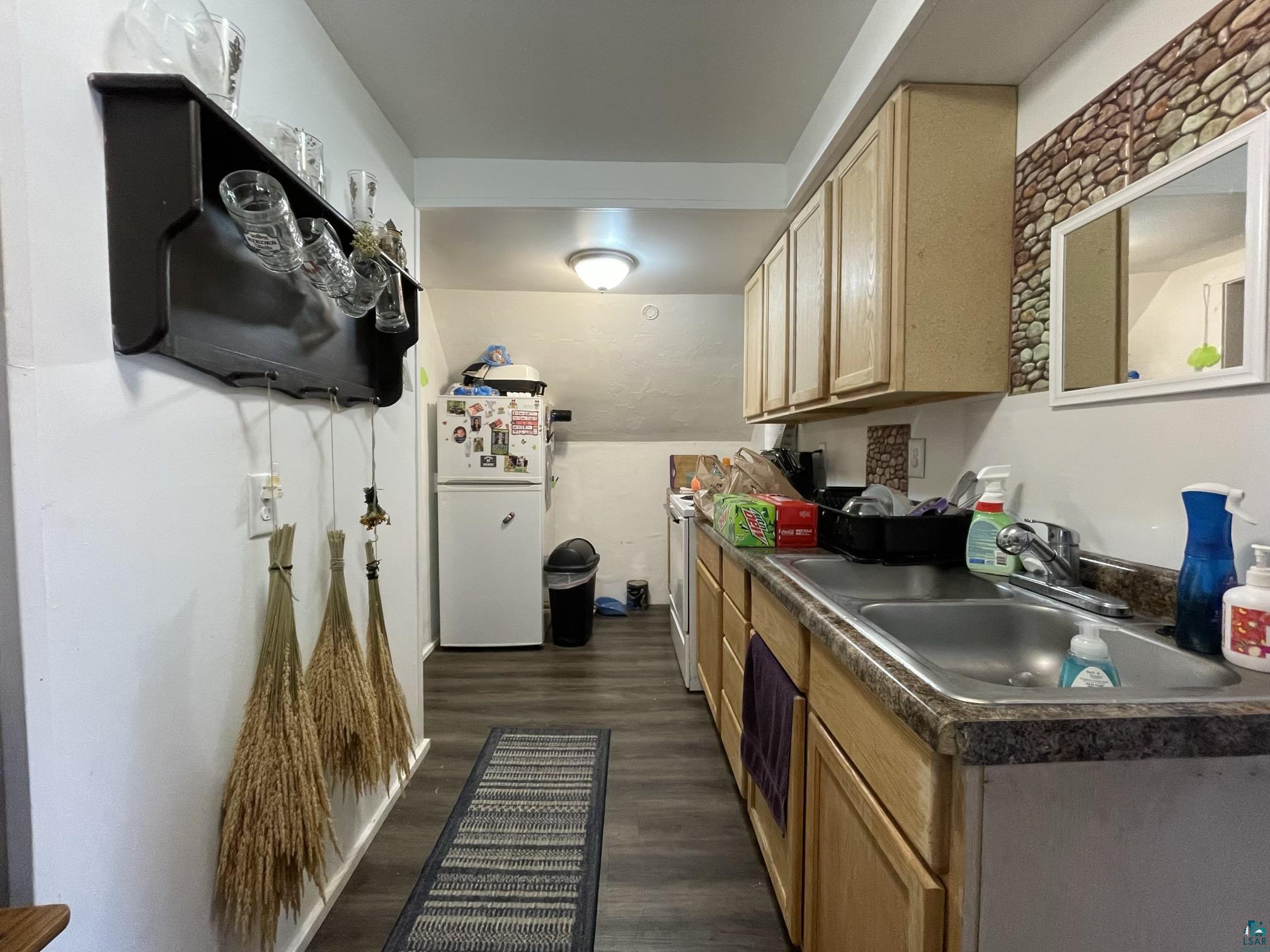 605 Ellis Ave