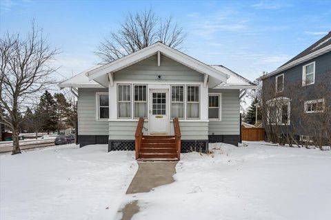 Photo of 4532 McCulloch St, Duluth, MN 55804 (MLS # 6123127)