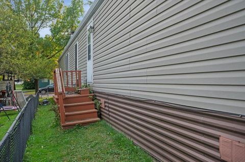 Tiny photo for 19 Holly Ln, Duluth, MN 55810 (MLS # 6122534)