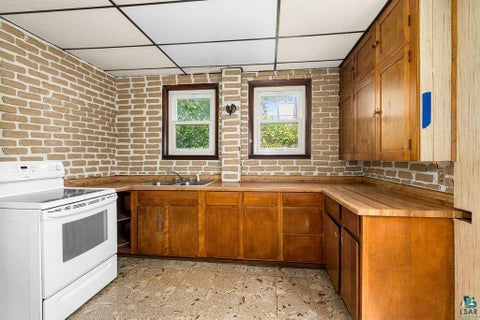 Tiny photo for 410 N 39th Ave W AVE, Duluth, MN 55807 (MLS # 6127178)