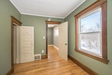 Tiny photo for 3933 W Austin St, Duluth, MN 55803 (MLS # 6123107)