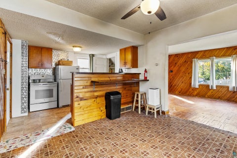 Tiny photo for 16 Sunnyside St, Duluth, MN 55808 (MLS # 6128313)