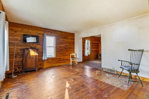 Tiny photo for 16 Sunnyside St, Duluth, MN 55808 (MLS # 6128313)