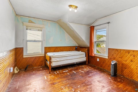 Tiny photo for 16 Sunnyside St, Duluth, MN 55808 (MLS # 6128313)