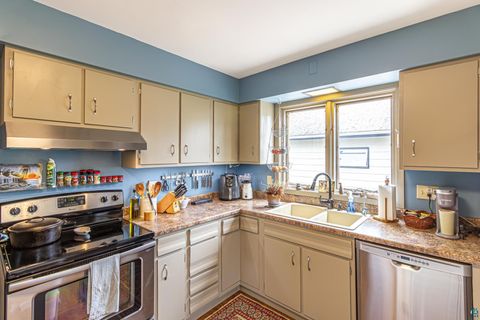 Tiny photo for 214 W Chapman St, Ely, MN 55731 (MLS # 6126215)
