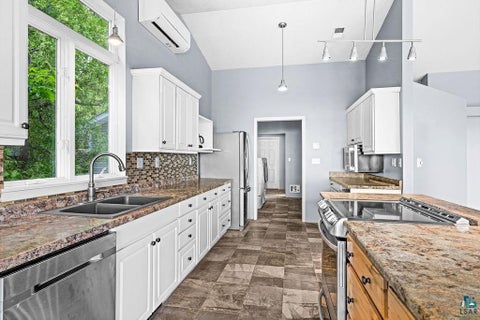 Tiny photo for 1002 Martha St, Duluth, MN 55805 (MLS # 6128174)