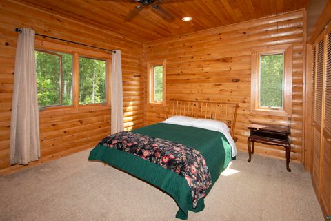 Tiny photo for 313 Birch Dr, Grand Marais, MN 55604 (MLS # 6126537)