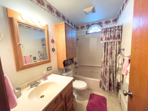 Tiny photo for 84 Hays Cr Cir, Silver Bay, MN 55614 (MLS # 6128164)