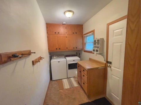 Tiny photo for 84 Hays Cr Cir, Silver Bay, MN 55614 (MLS # 6128164)