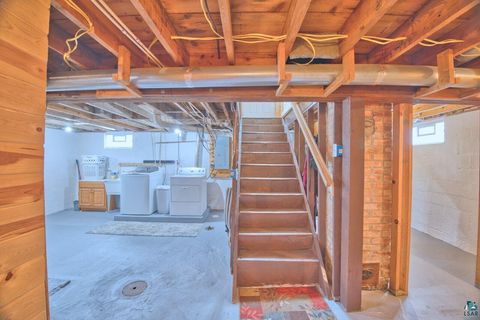 Tiny photo for 802 NW 3rd St, Chisholm, MN 55719 (MLS # 6123911)