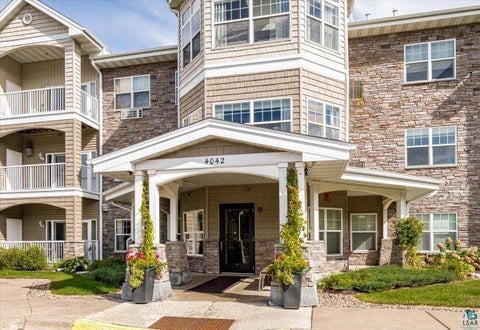 Photo of 4042 Haines Rd #305, Duluth, MN 55811 (MLS # 6128105)