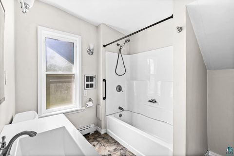 Tiny photo for 309 Maryland St, Duluth, MN 55803 (MLS # 6126618)