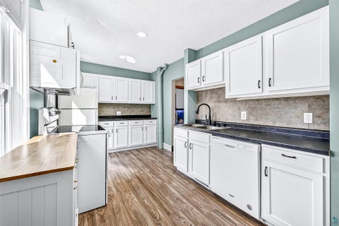 Tiny photo for 229 N 60th Ave W, Duluth, MN 55807 (MLS # 6127648)
