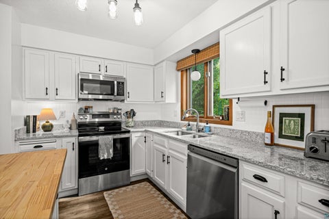 Tiny photo for 2524 Providence Rd, Duluth, MN 55811 (MLS # 6128116)