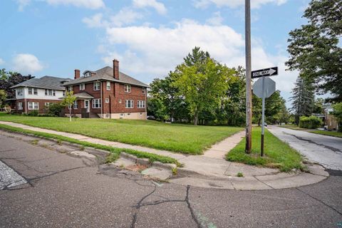 Tiny photo for 200 E 3rd St, Duluth, MN 55805 (MLS # 6124951)