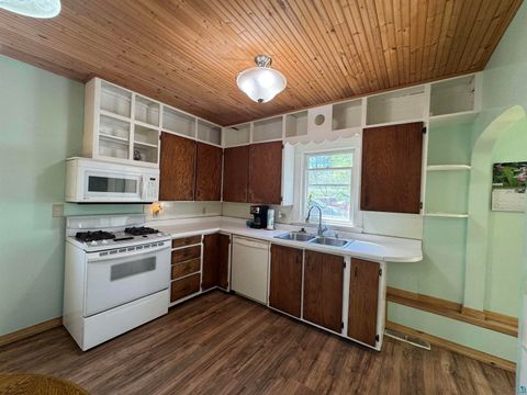 Tiny photo for 3939 Maple St, Kettle River, MN 55757 (MLS # 6125616)