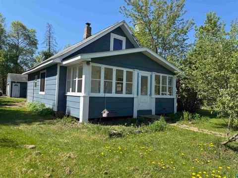 Photo of 3939 Maple St, Kettle River, MN 55757 (MLS # 6125616)