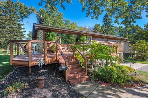Photo of 4329 Peabody Ln, Duluth, MN 55804 (MLS # 6122399)