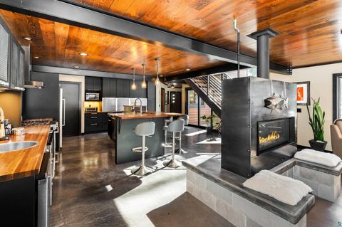 Tiny photo for 3515 Greysolon Rd, Duluth, MN 55804 (MLS # 6123937)