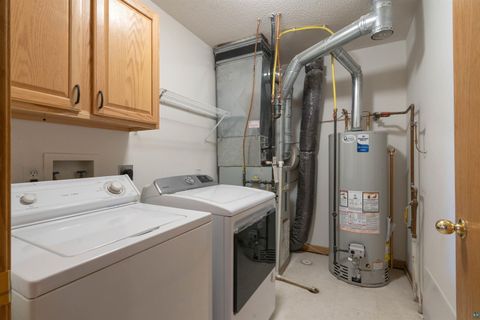 Tiny photo for 2116 Miller Creek Dr #33, Duluth, MN 55811 (MLS # 6125422)