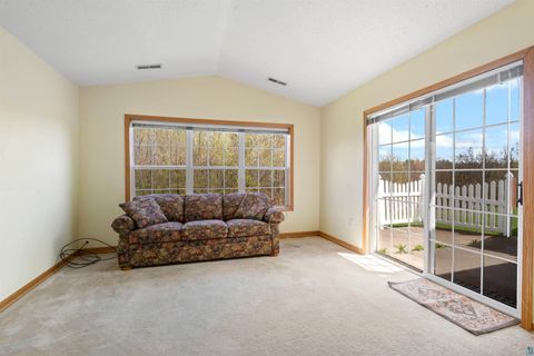 Tiny photo for 2116 Miller Creek Dr #33, Duluth, MN 55811 (MLS # 6125422)