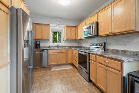 Tiny photo for 121 Lakewood Dr, Duluth, MN 55804 (MLS # 6127371)