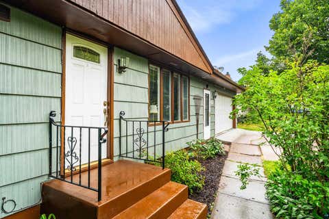 Photo of 703 Ebony Ave, Duluth, MN 55811 (MLS # 6127247)