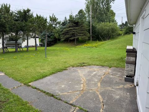 Tiny photo for 17 Law Dr, Silver Bay, MN 55614 (MLS # 6123300)