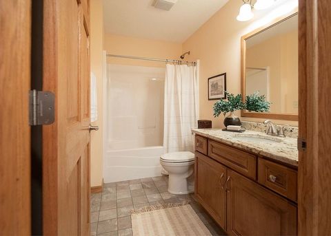 Tiny photo for 515 Coffee Creek Blvd, Duluth, MN 55811 (MLS # 6122246)
