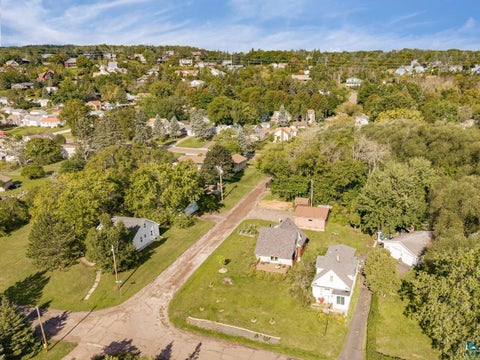 Tiny photo for 2531 W 13th St, Duluth, MN 55806 (MLS # 6127981)