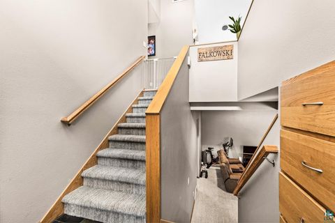 Tiny photo for 313 W Mulberry St, Duluth, MN 55811 (MLS # 6123799)