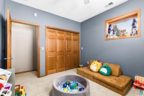 Tiny photo for 313 W Mulberry St, Duluth, MN 55811 (MLS # 6123799)