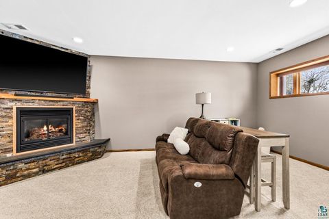 Tiny photo for 313 W Mulberry St, Duluth, MN 55811 (MLS # 6123799)