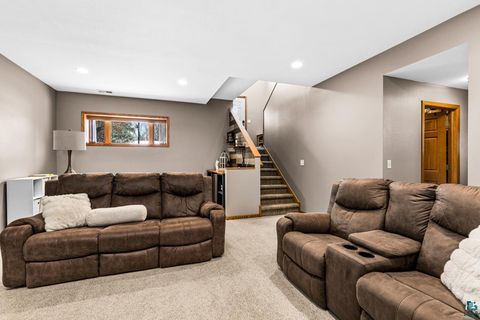 Tiny photo for 313 W Mulberry St, Duluth, MN 55811 (MLS # 6123799)