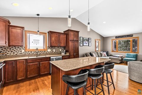 Tiny photo for 313 W Mulberry St, Duluth, MN 55811 (MLS # 6123799)