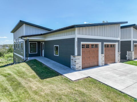 Tiny photo for 8602 Maynard Pl, Duluth, MN 55808 (MLS # 6127307)