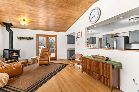 Tiny photo for 3325 Strand Rd, Duluth, MN 55804 (MLS # 6125336)