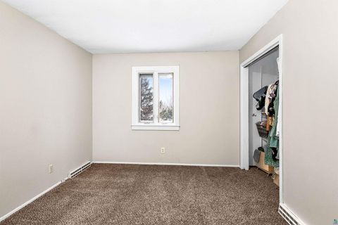 Tiny photo for 3325 Strand Rd, Duluth, MN 55804 (MLS # 6125336)