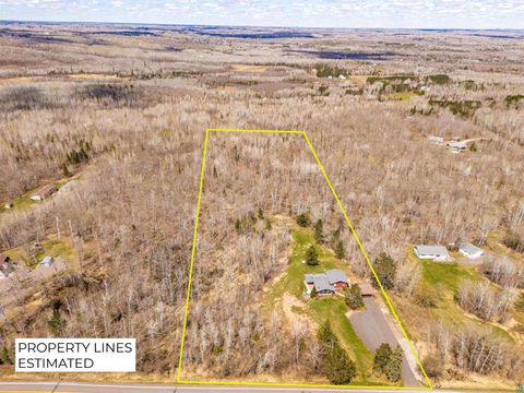 Tiny photo for 3325 Strand Rd, Duluth, MN 55804 (MLS # 6125336)
